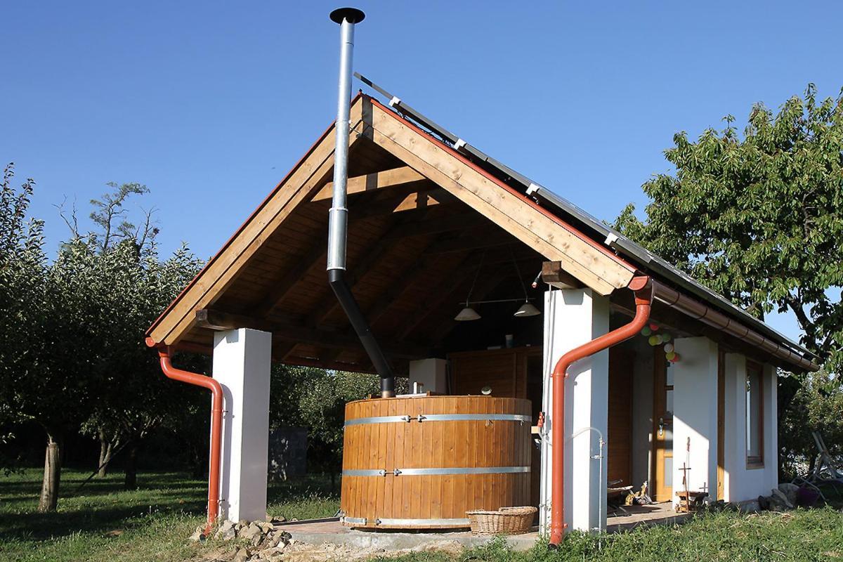 Casa Beata Lesencetomaj